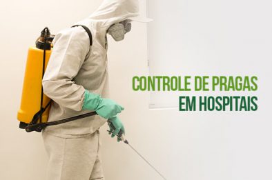 Profissional realizando controle de pragas em hospital